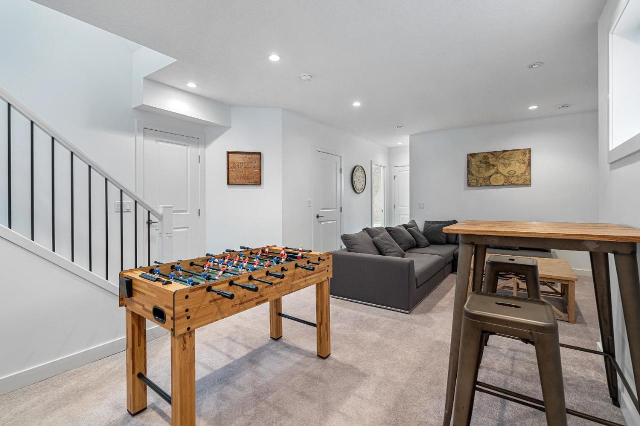 Luxury Spacious Private House Near City Centre YYC Exterior foto