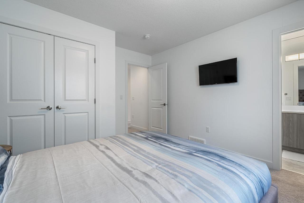 Luxury Spacious Private House Near City Centre YYC Exterior foto