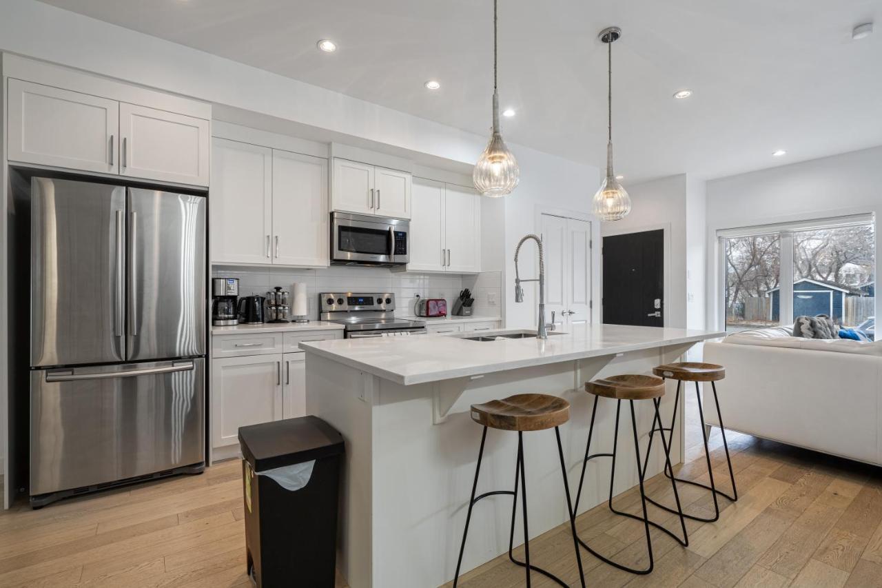 Luxury Spacious Private House Near City Centre YYC Exterior foto